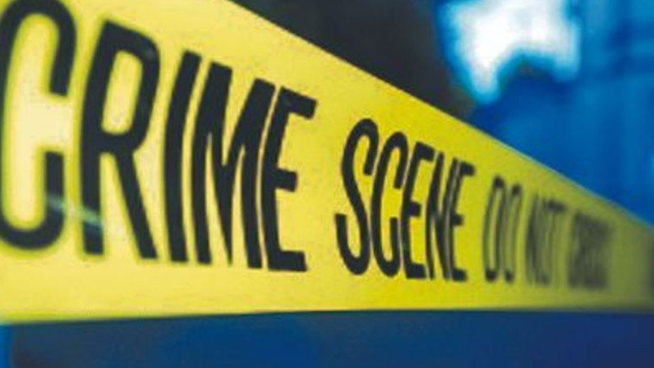 Double Murder: త‌ల్లిని, ఆమె ల‌వ‌ర్‌ను చంపిన కొడుకు.. మృత‌దేహాల‌తో పోలీసు స్టేష‌న్‌కు వెళ్లి లొంగిపోయాడు