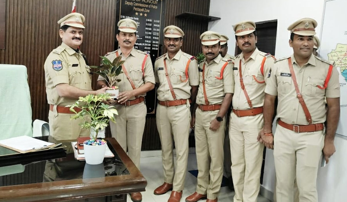 DCP Bhukya Ram Reddy  | పెద్దపల్లి డీసీపీగా భూక్యా రామ్‌రెడ్డి బాధ్యతల స్వీకరణ