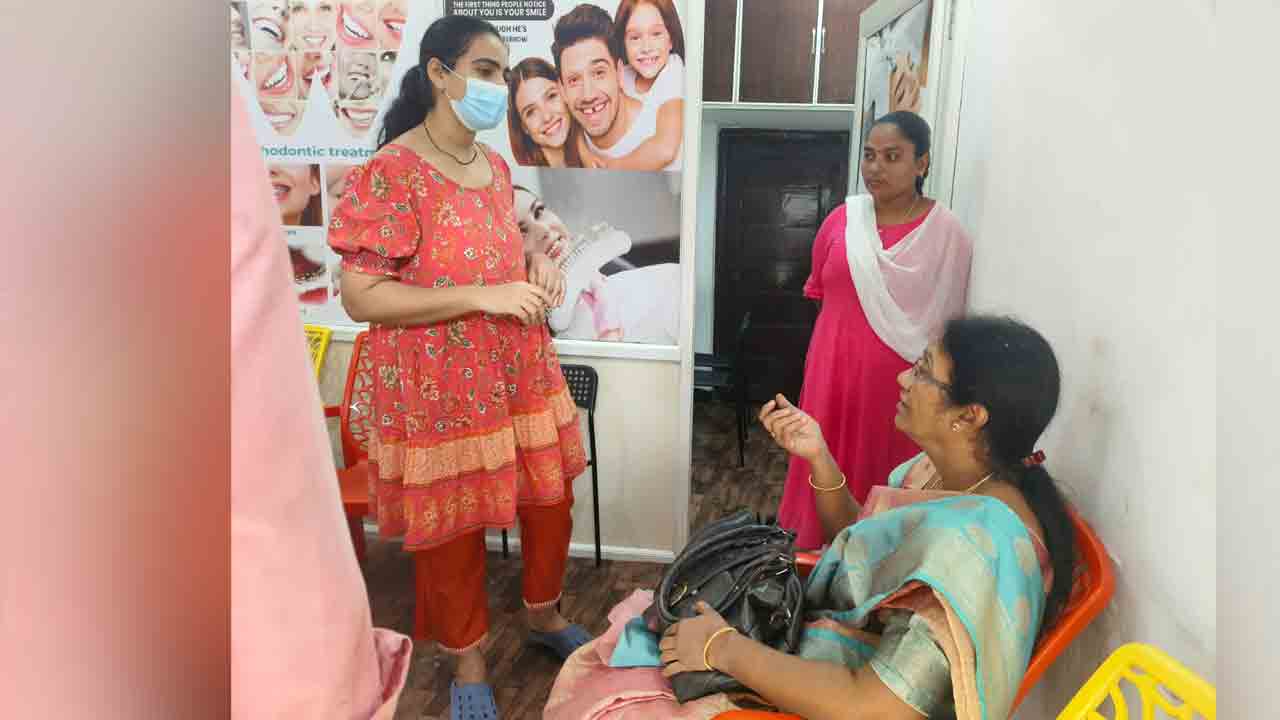 Dharmaram | ధర్మారంలో ప్రైవేటు దవాఖానలను ఆకస్మికంగా తనిఖీ చేసిన డీఎంహెచ్‌వో వాణిశ్రీ