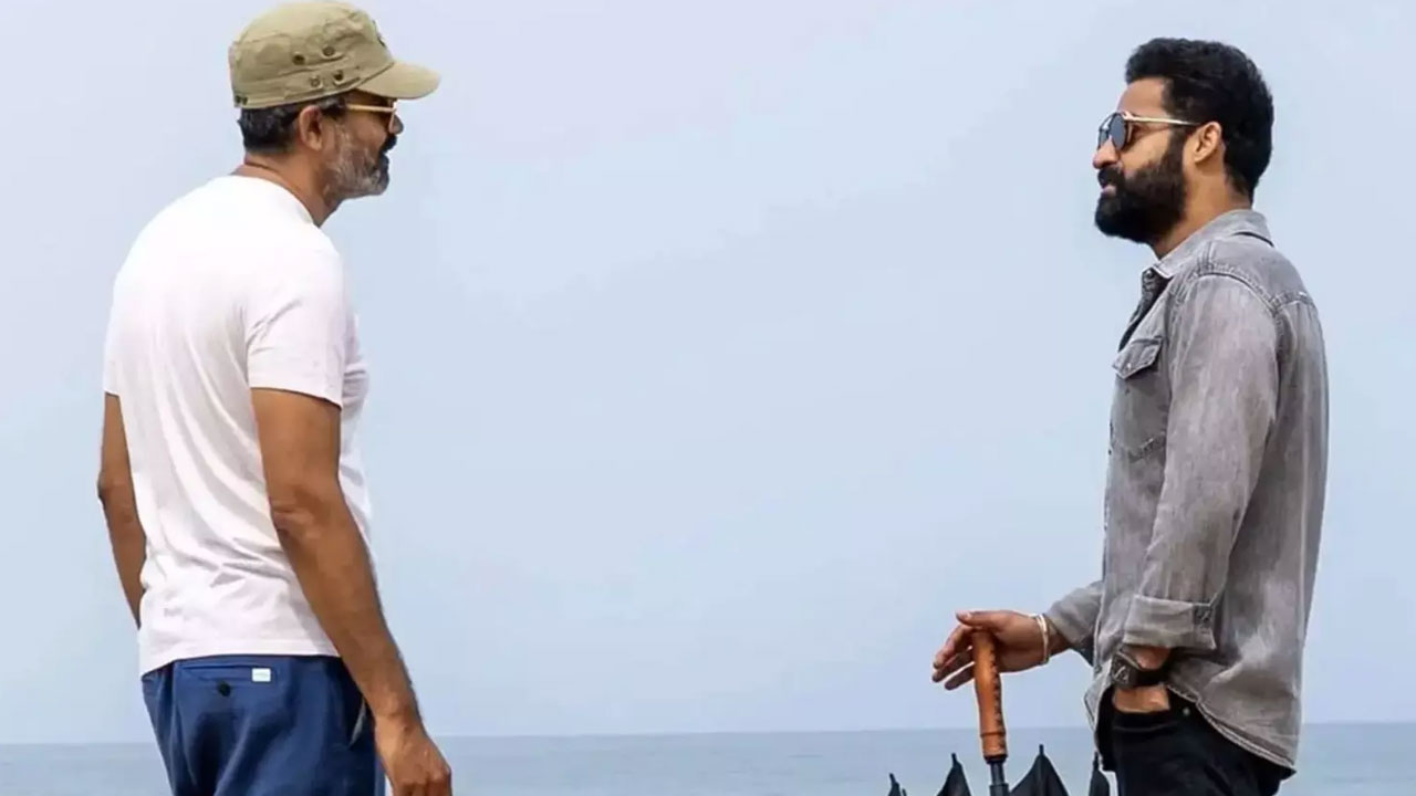 Dragon | ఎన్టీఆర్ – ప్రశాంత్ నీల్ “డ్రాగన్” సినిమా రెండు భాగాలుగా.. భారీ స్కేల్లో షూటింగ్‌..!