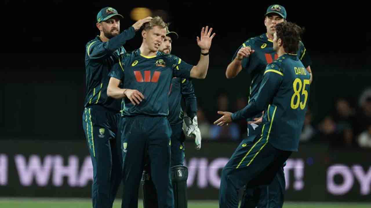 IND vs AUS | అభిషేక్ శర్మ ఔట్.. మరోసారి నిరాశపరిచిన గిల్