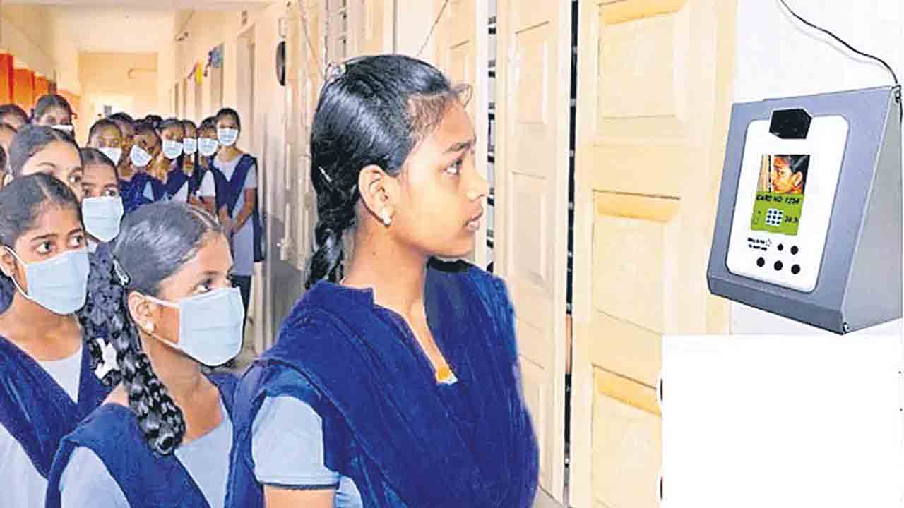 టెండర్‌ లేకుండానే ఎస్సీ గురుకుల కాంట్రాక్టు!