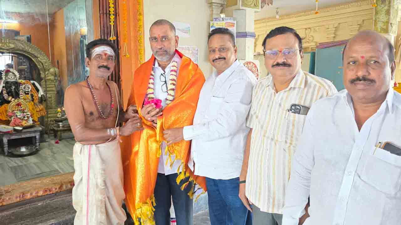 Ganapati temple | గణపతి ఆలయ అభివృద్ధికి రూ.10 లక్షల విరాళం