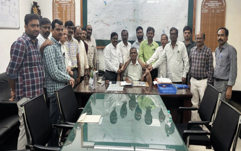 Kothagudem Singareni : సింగరేణి ప్రాజెక్ట్ ప్లానింగ్ జీఎం దేవేంద‌ర్‌కు స‌న్మానం