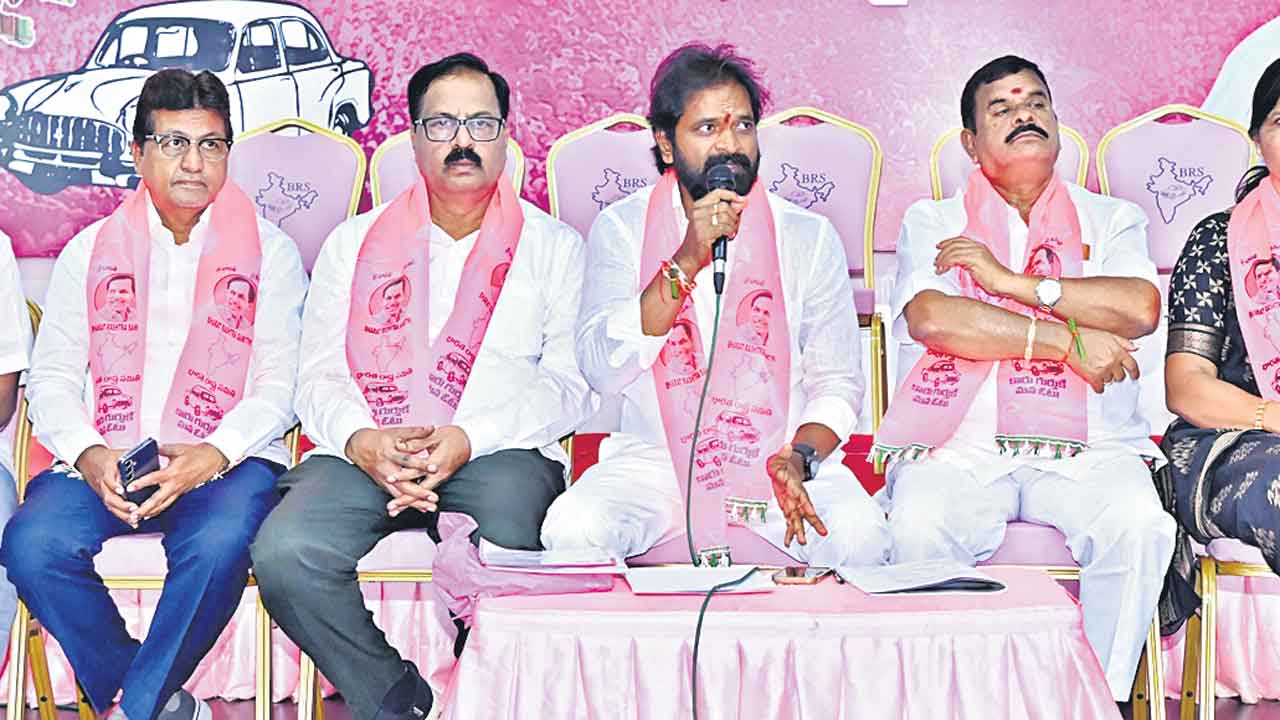 రిటైర్డ్‌ ఉద్యోగుల అరిగోస