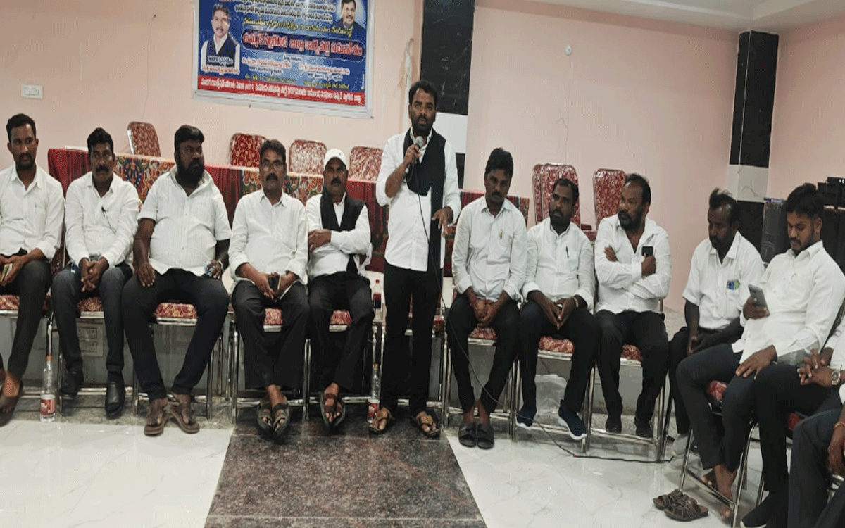 Nakrekal : సుప్రీం చీఫ్ జస్టీస్ బీఆర్ గవాయిపై దాడికి నిరసనగా 17న ఛలో ఢిల్లీ