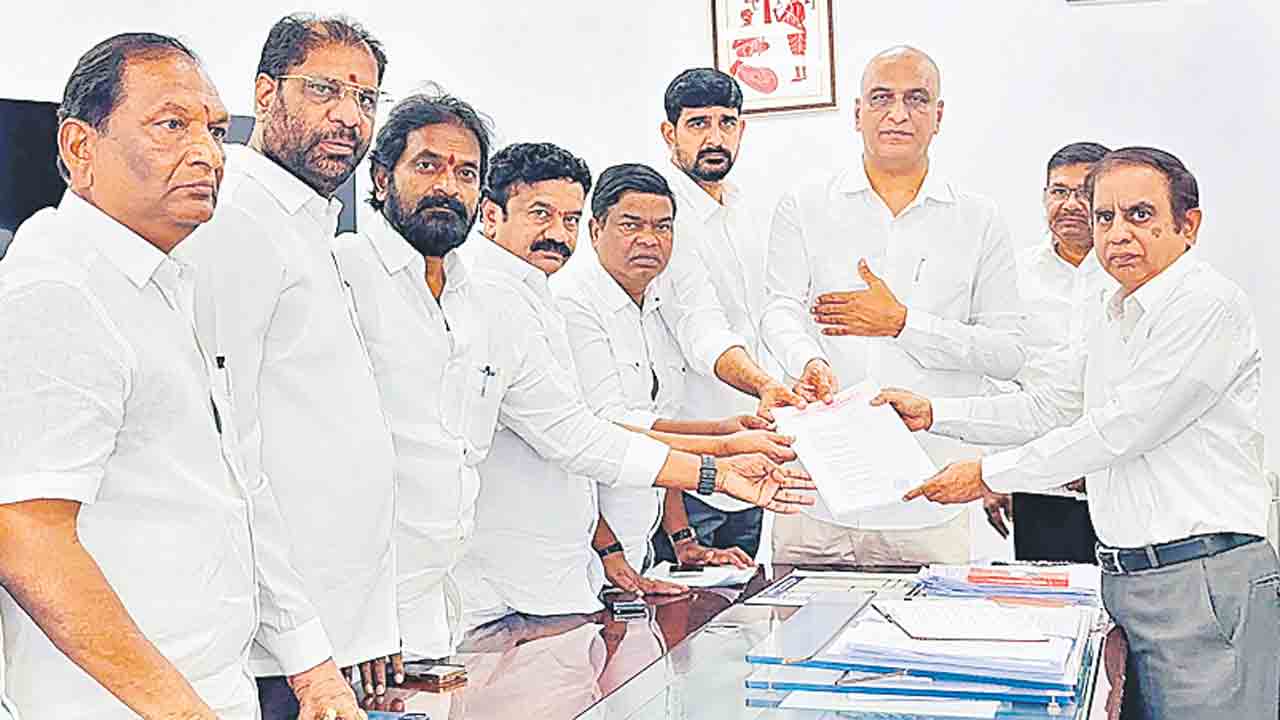 కాంగ్రెస్‌ ఆగడాలను అడ్డుకోండి
