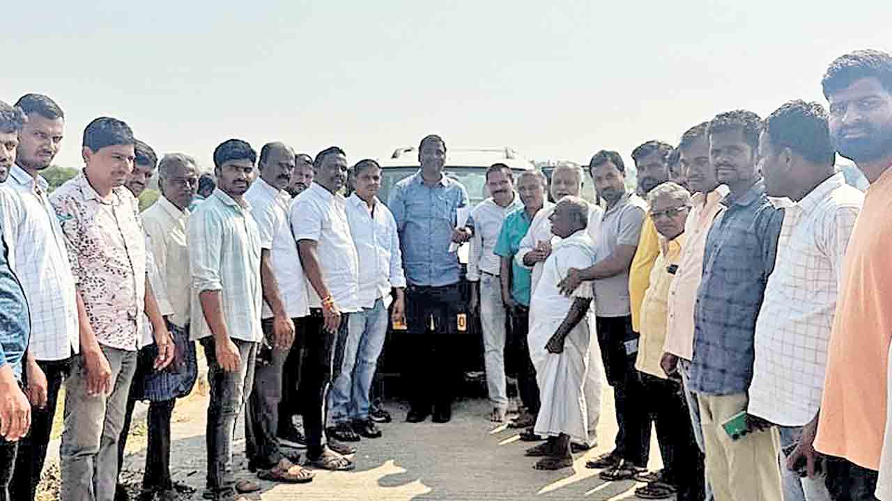 హైటెన్షన్‌ విద్యుత్‌ లైన్‌ ఏర్పాటుకు రీ సర్వేతగదు