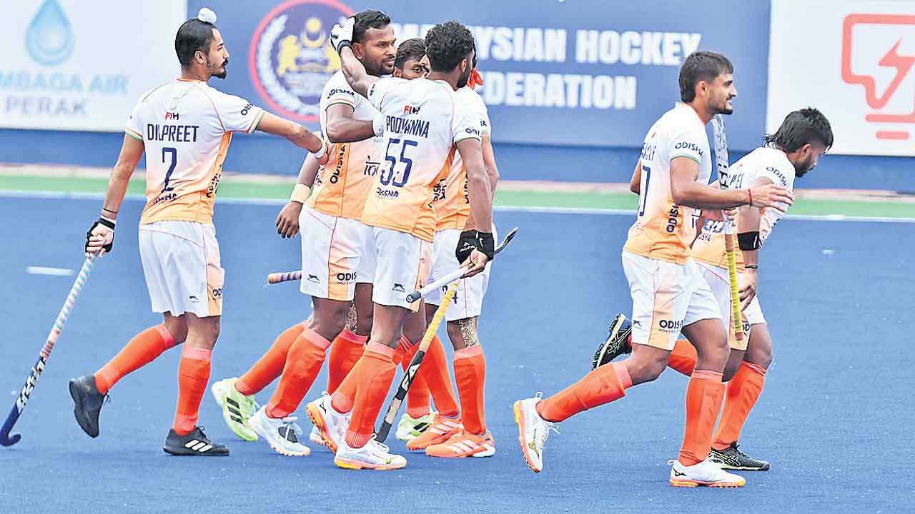 న్యూజిలాండ్‌పై ఉత్కంఠ విజయం