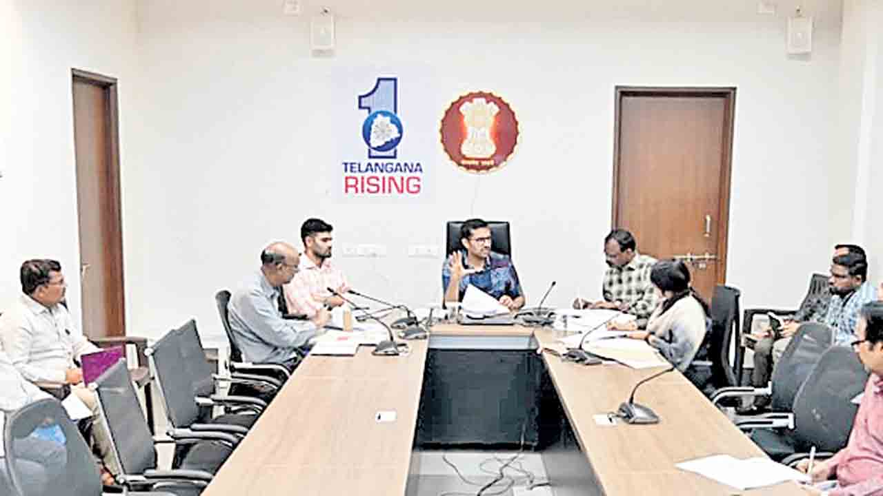 భవిత భవనాల పనులు చేపట్టాలి