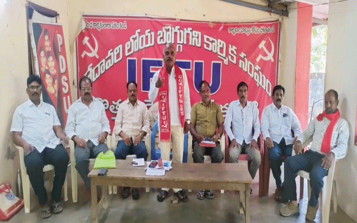 Kothagudem Singareni : ‘సింగరేణిలో కాంట్రాక్ట్ కార్మికులను తగ్గించాలనే ఆలోచనని విరమించుకోవాలి’