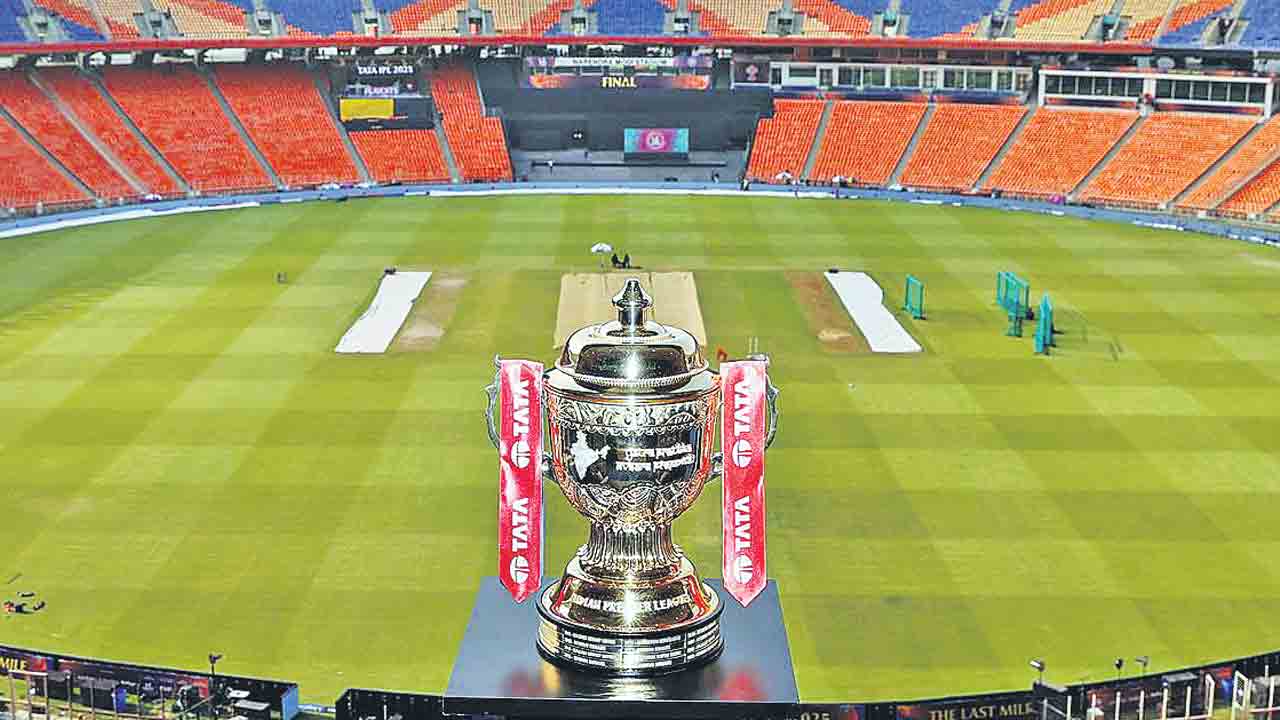 రసెల్‌ను వదులకున్న కేకేఆర్‌