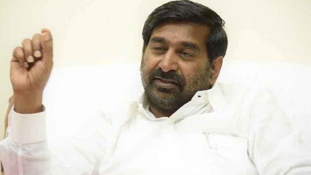 జగదీశ్‌రెడ్డిపై ఫేక్‌ న్యూస్‌.. పలువురి అరెస్ట్‌