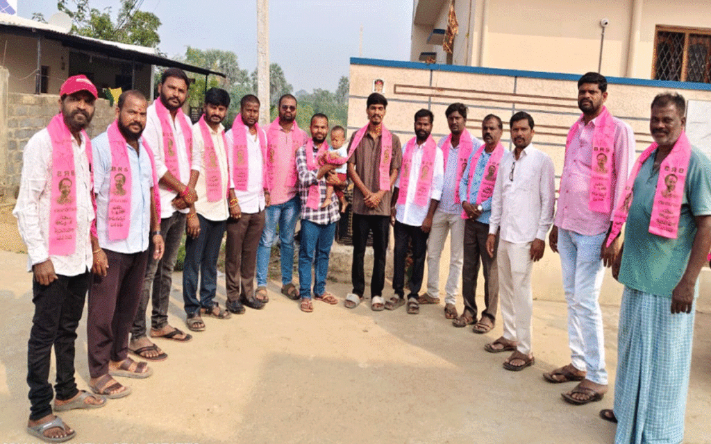 Choutuppal : బీఆర్ఎస్‌లోకి తుప్రాన్‌పేట కాంగ్రెస్ వాసులు