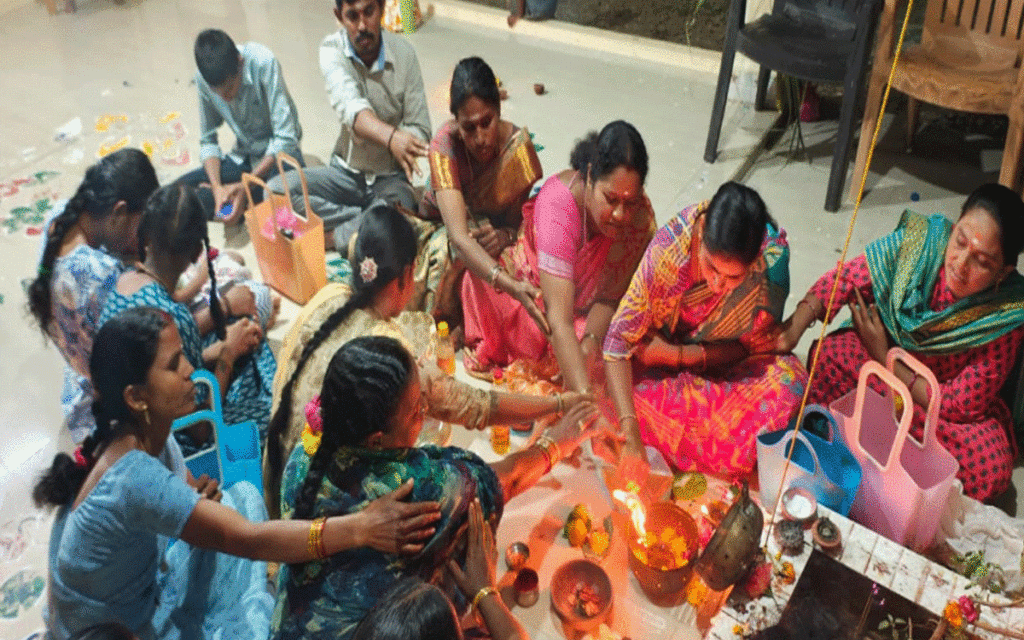 Karepally : ఘనంగా కార్తీక చివరి సోమవారం ప్రత్యేక పూజలు