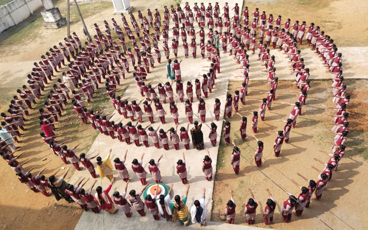 Karepally : కారేపల్లి కస్తూర్బాలో రాజ్యాంగ దినోత్సవం