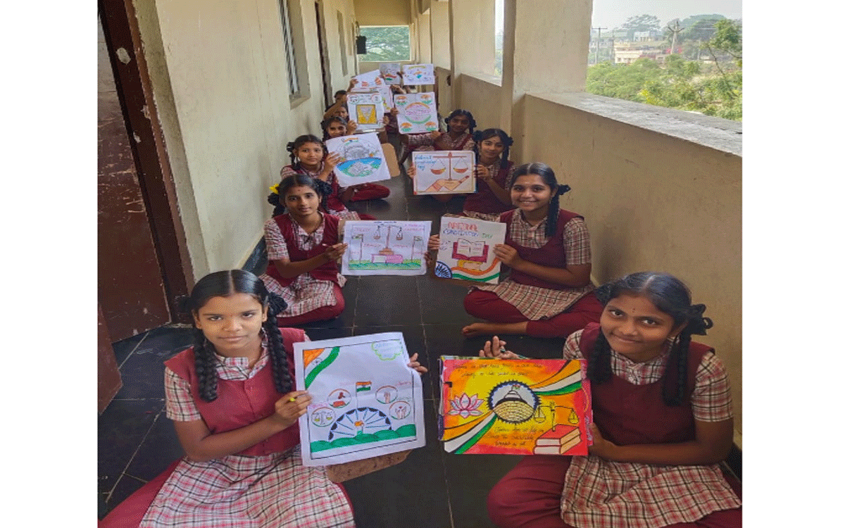 Karepally : కారేపల్లి కస్తూర్బాలో రాజ్యాంగ దినోత్సవం