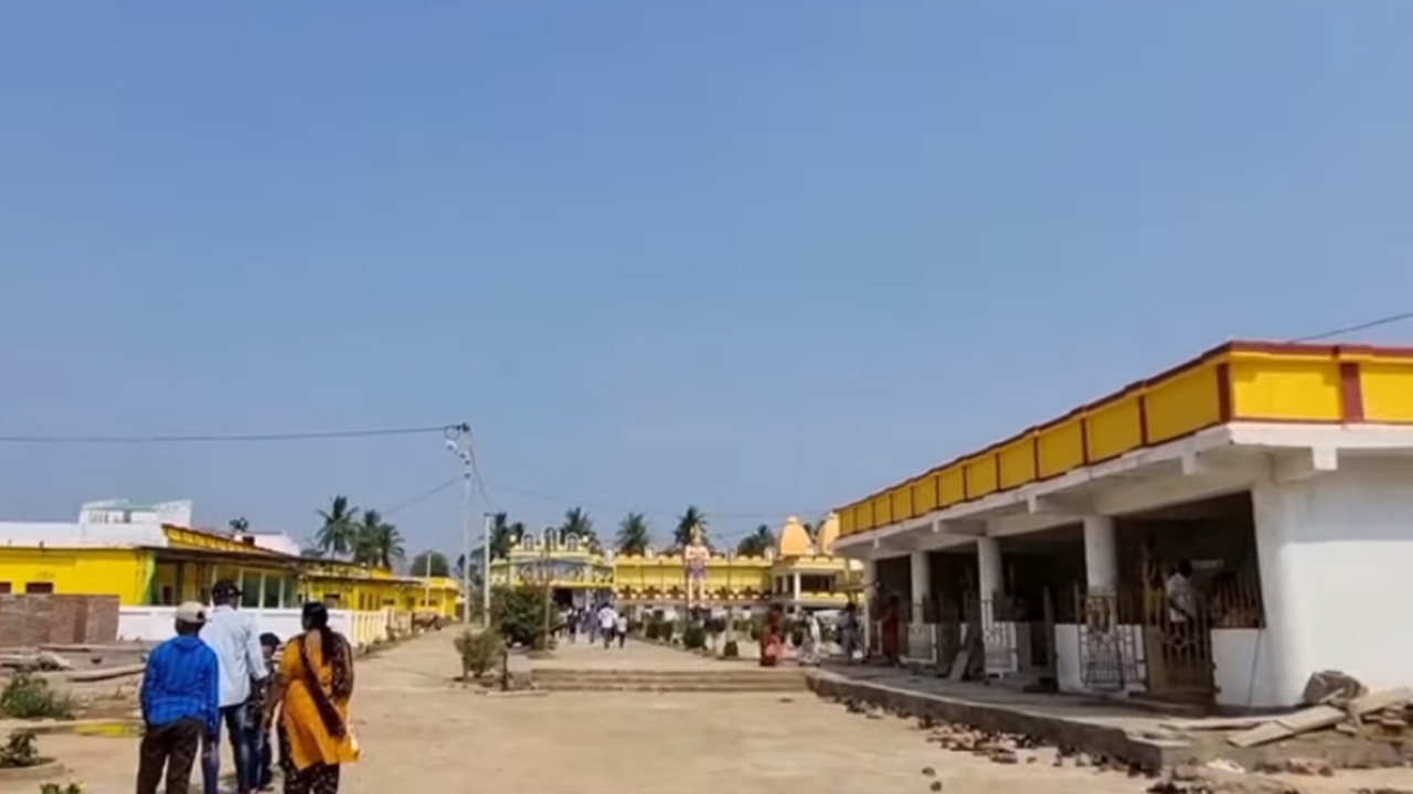 Stampede | కాశీబుగ్గ వేంకటేశ్వరస్వామి ఆలయంలో విషాదం.. తొక్కిసలాటలో 9 మంది దుర్మరణం