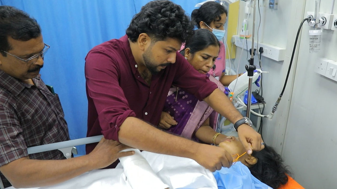 Emergency Room: హాస్పిట‌ల్ ఎమ‌ర్జెన్సీ రూమ్‌లోనే వ‌ధువుకు తాళి క‌ట్టిన వ‌రుడు