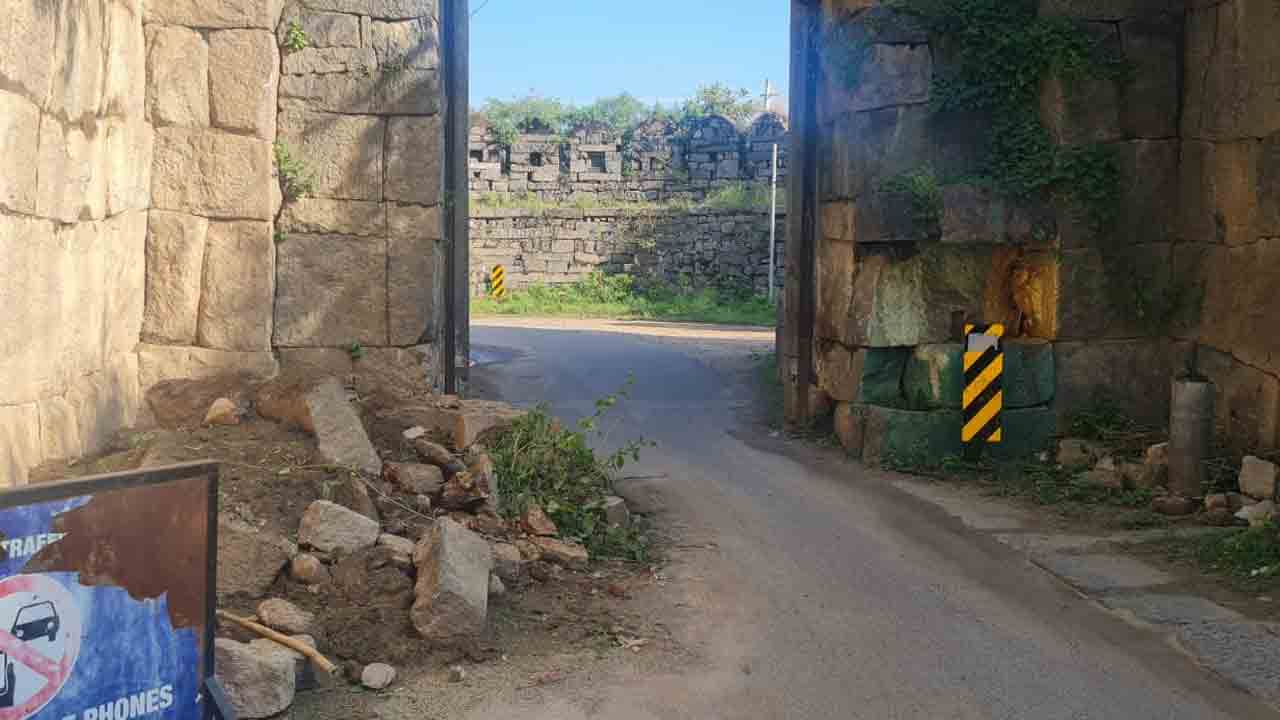 Khila Warangal | కాకతీయుల ఘన కీర్తిని చెరిపేస్తున్న వర్షాలు..! పట్టించుకోని అధికారులు