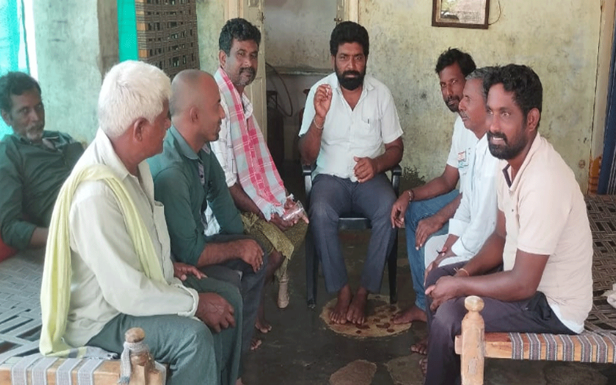 Khammam Rural : ‘కస్నాతండాలో బీసీలపై వివక్ష’