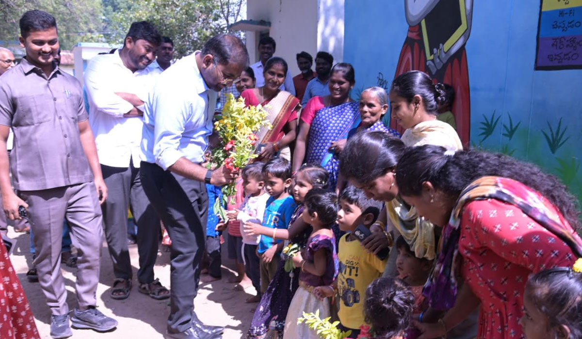 Collector Koya Sriharsha | పిల్లల ఉజ్వల భవిష్యత్తుకు అందరూ కలిసి కట్టుగా కృషి చేయాలి.. పెద్దపల్లి కలెక్టర్‌ కోయ శ్రీహర్ష