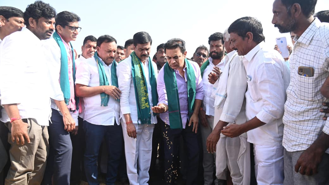 KTR | మళ్ళీ బీఆర్ఎస్సే అధికారంలోకి వస్తుంది.. రైతుల సమస్యలు పరిష్కారం చేస్తాం: కేటీఆర్‌