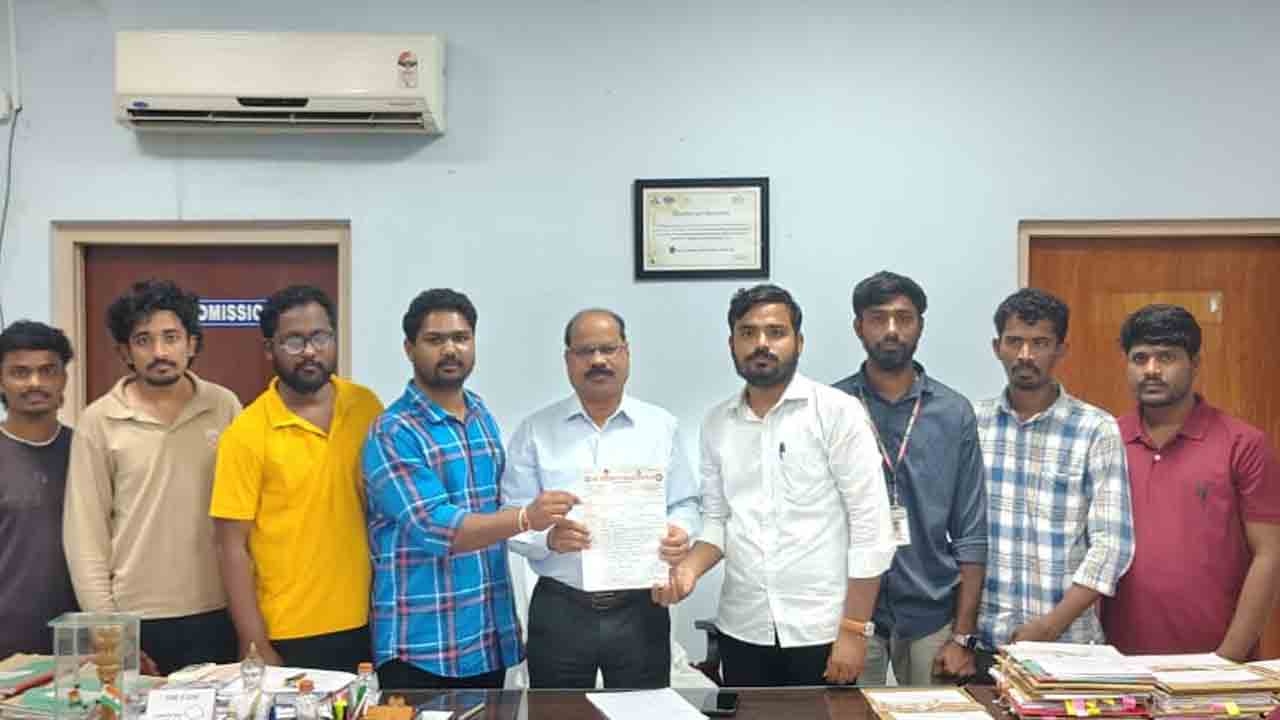 KU | కేయూలో ధర్మదీక్షకు అనుమతివ్వాలి.. రిజిస్ట్రార్‌కు బీసీ విద్యార్థుల వినతి