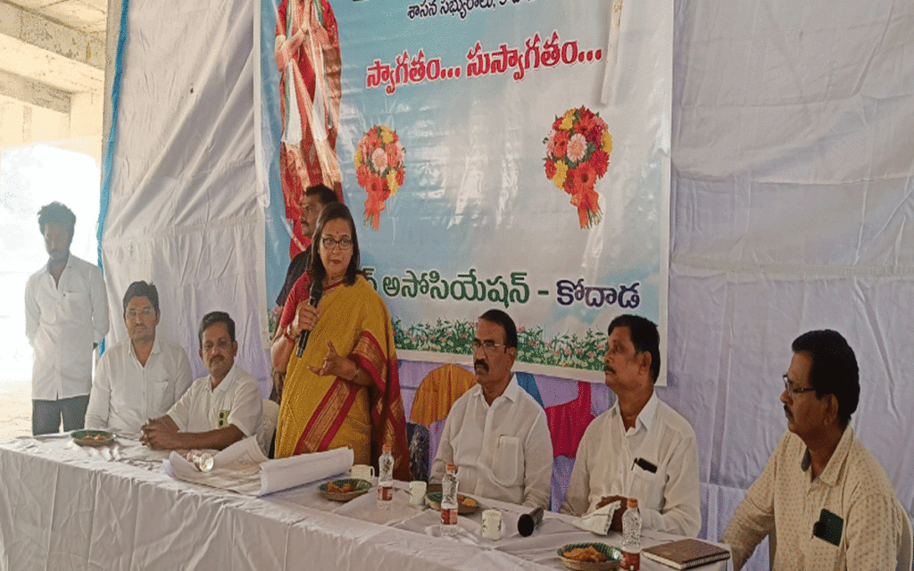 Kodada : కోదాడ‌ కోర్టు నిర్మాణ పనుల‌ను వేగవంతం చేయాలి : ఎమ్మెల్యే పద్మావతి