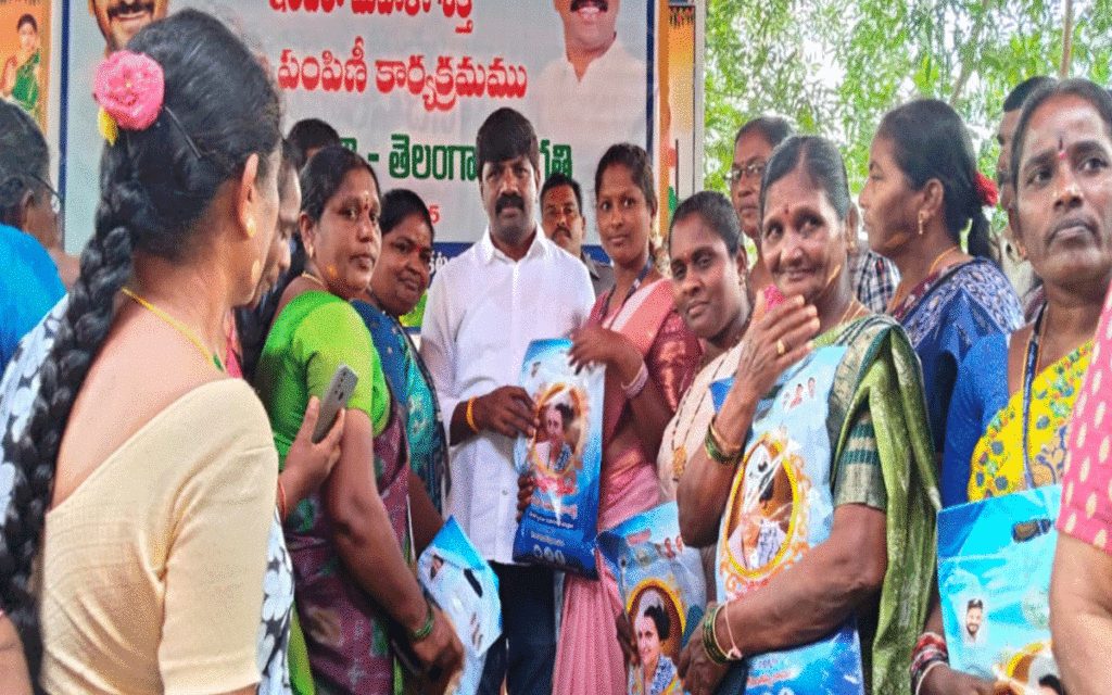 Kattangur : మహిళా సంక్షేమానికి అధిక ప్రాధాన్యత : ఎమ్మెల్యే వేముల వీరేశం