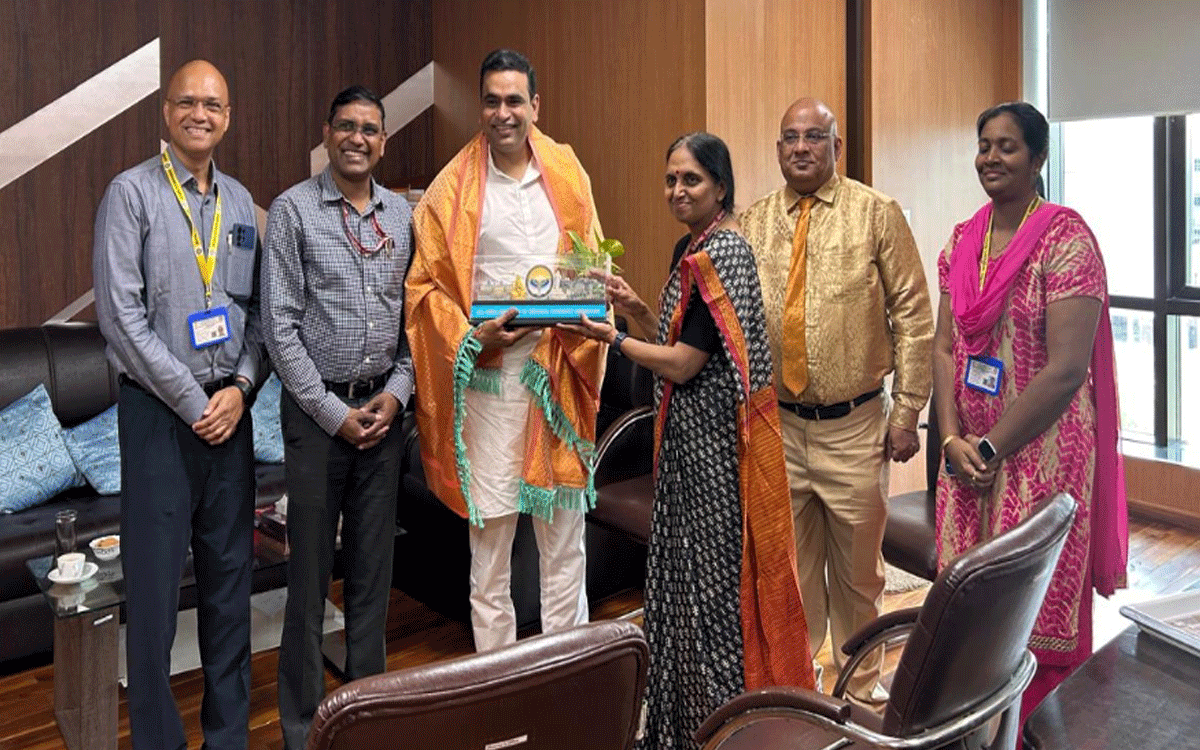 Bibinagar : ఉద్యోగ నియామకాల్లో స్థానికులకు ప్రాధాన్యం ఇవ్వాలి : ఎంపీ చామల