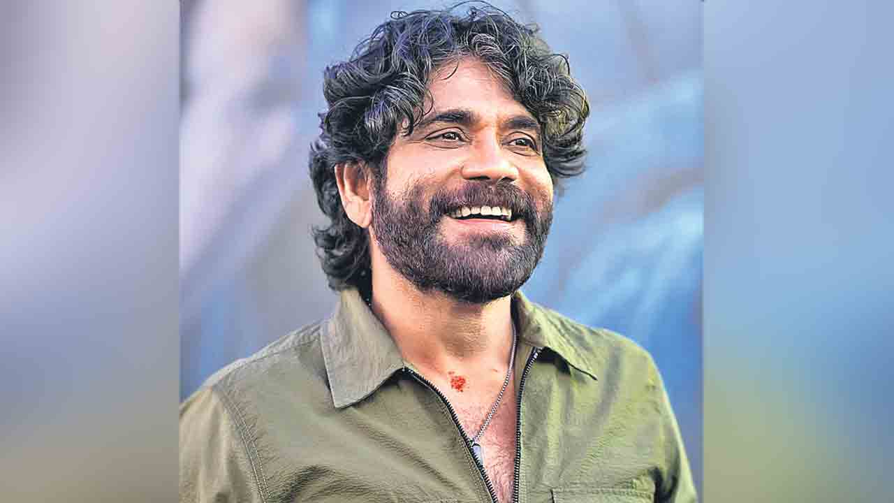 వందో చిత్రంలో ముగ్గురు హీరోయిన్లు?