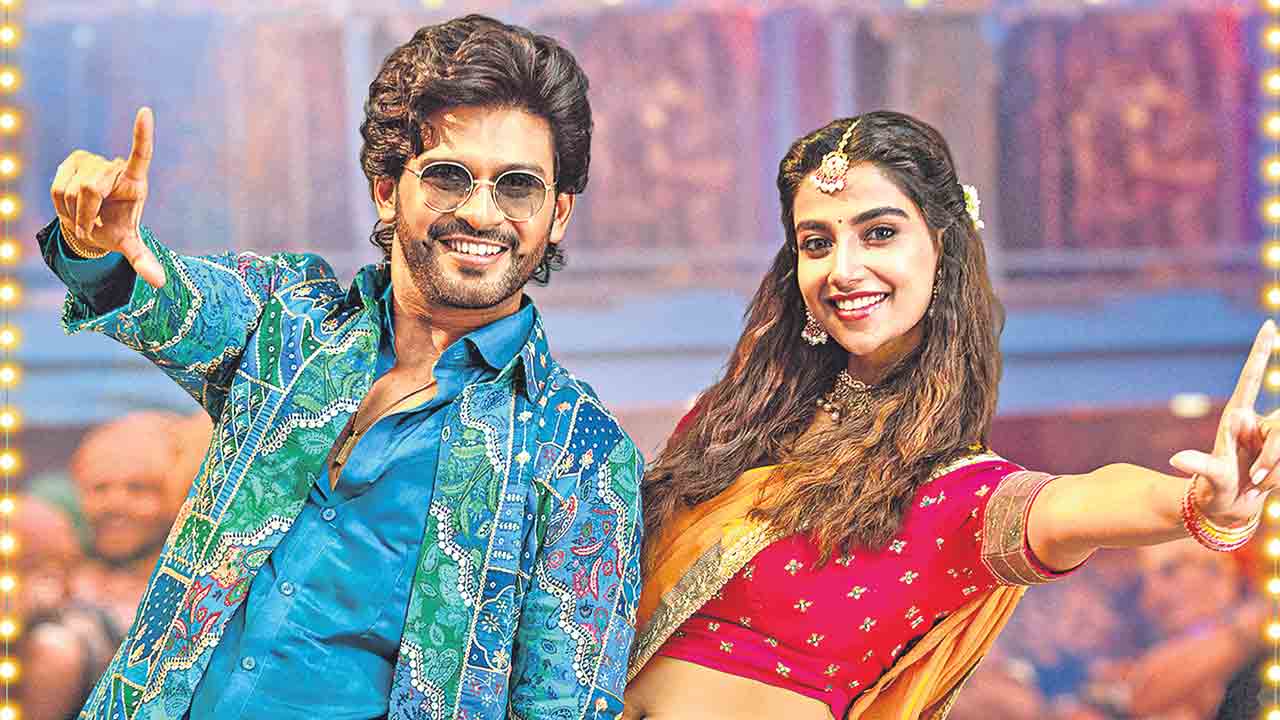 డ్రెస్సులు ఒక్కోటి వెలకడితే కోటి..