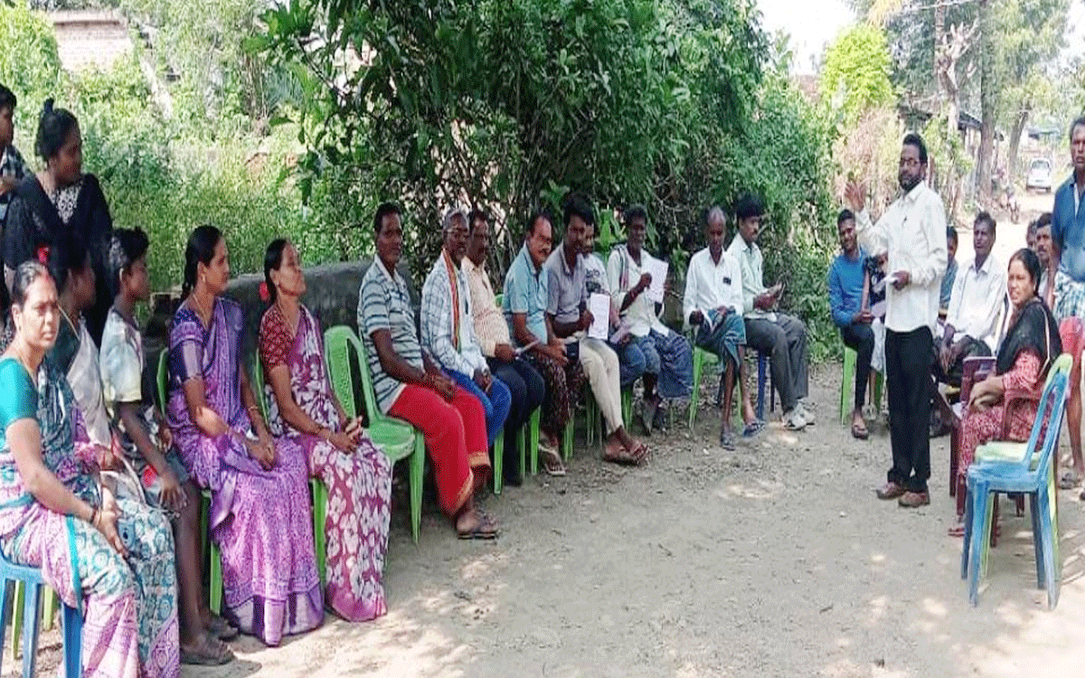 Karepally : రైతు సమస్యలపై 13న చలో కలెక్టరేట్ : న్యూడెమోక్రసీ