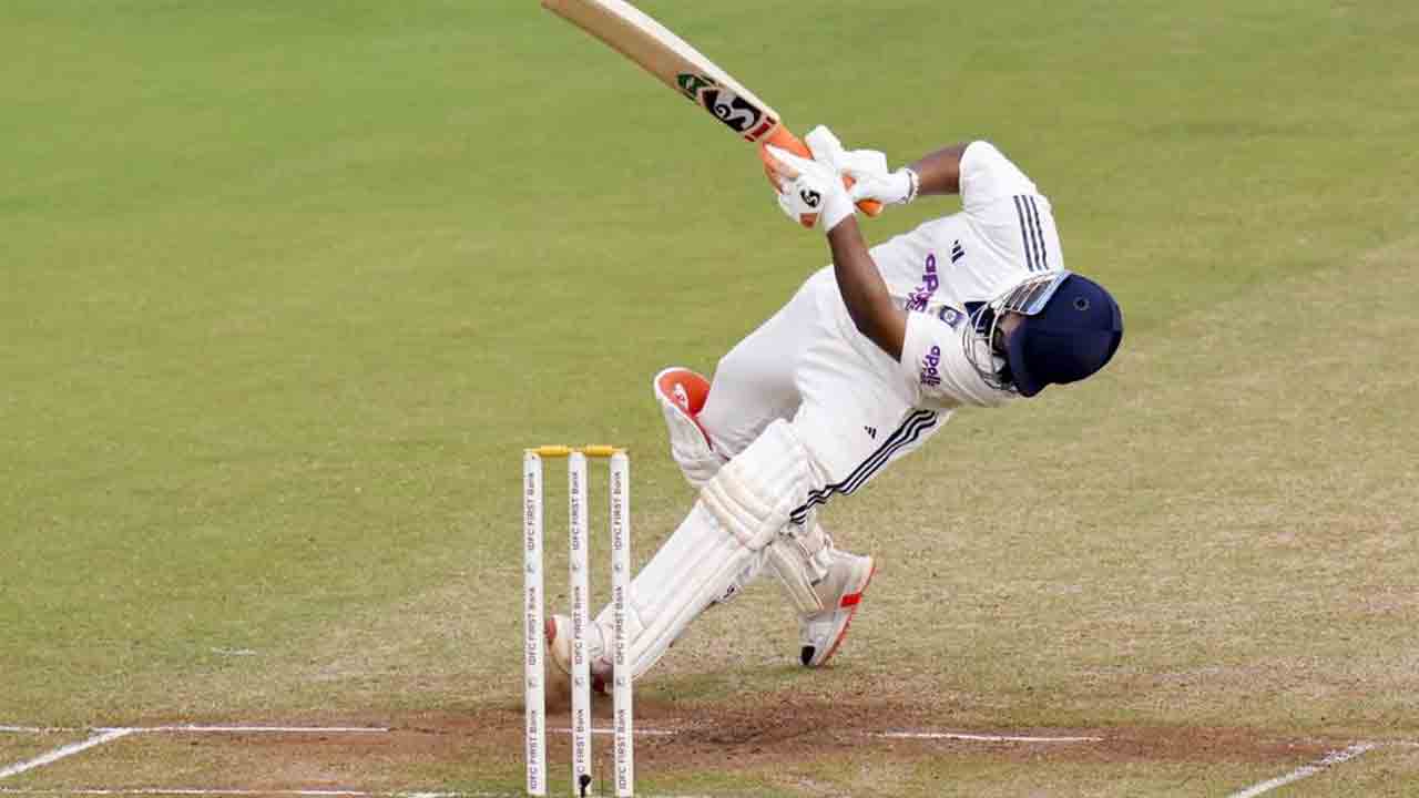 Rishabh Pant | మరోసారి రిస్కీ షాట్.. రిటైర్డ్ హర్ట్‌గా మైదానం వీడిన పంత్..!