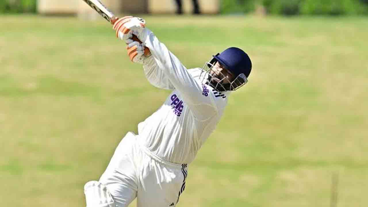 Unofficial 1st Test | హాఫ్ సెంచరీతో చెలరేగిన పంత్.. గెలుపు వాకిట టీమిండియా..!