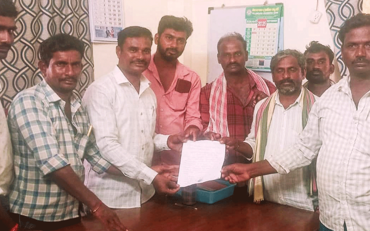 Penpahad : ధాన్యం కొనుగోలు కేంద్రం ఏర్పాటు చేయాలని సింగారెడ్డిపాలెం రైతుల వినతి