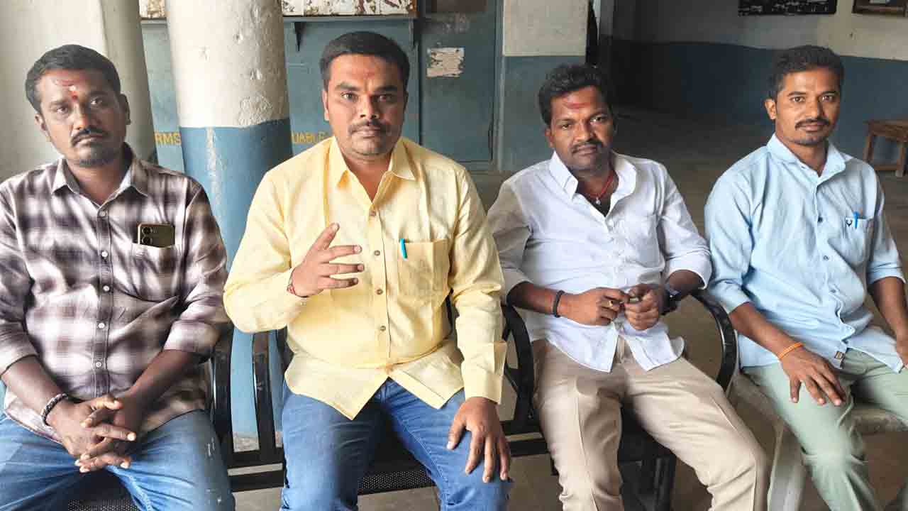 Polytechnic colleges | పాలిటెక్నిక్‌ కాలేజీల్లో ఖాళీలను వెంటనే భర్తీ చేయాలి : మేకల అక్షయ్‌కుమార్‌