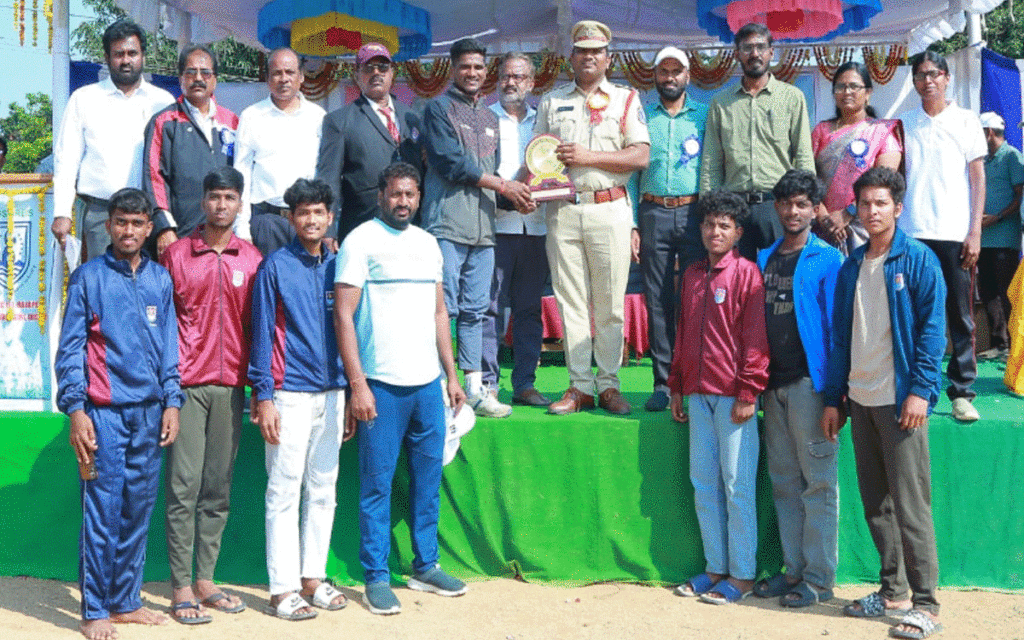 Rajapet : రాజాపేట‌లో ముగిసిన గురుకుల జోనల్ స్థాయి క్రీడలు