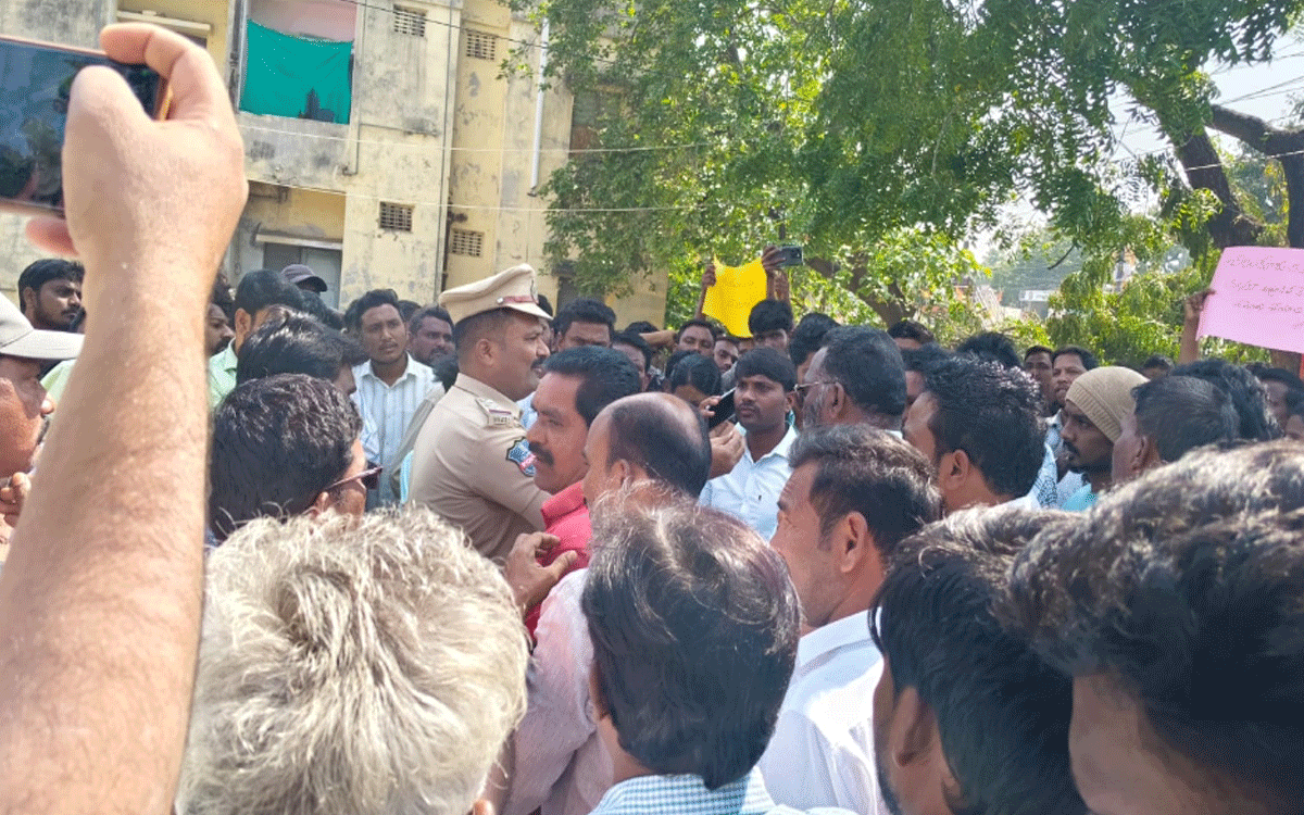 Kodada : 'రాజేశ్ మృతిపై స‌మ‌గ్ర విచార‌ణ జ‌రిపించాలి'