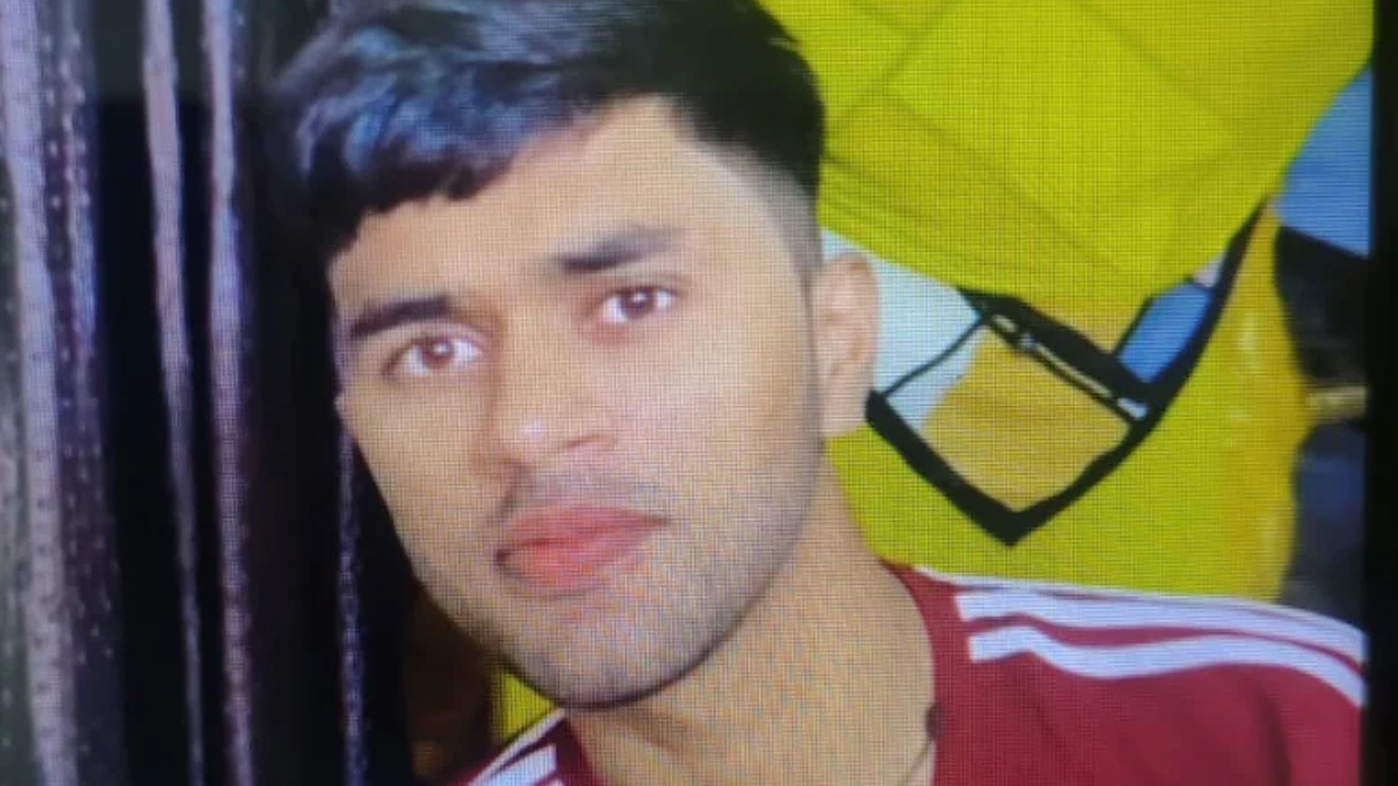 NEET Student | అమ్మా నాన్న.. నన్ను క్షమించండి.. నీట్‌ విద్యార్థి ఆత్మహత్య