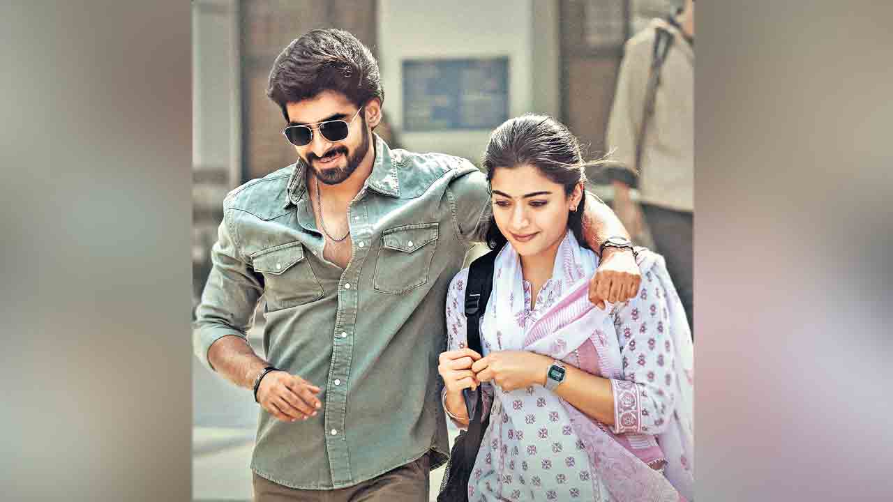 ఓ నీలి మేఘం.. పెంచింది వేగం