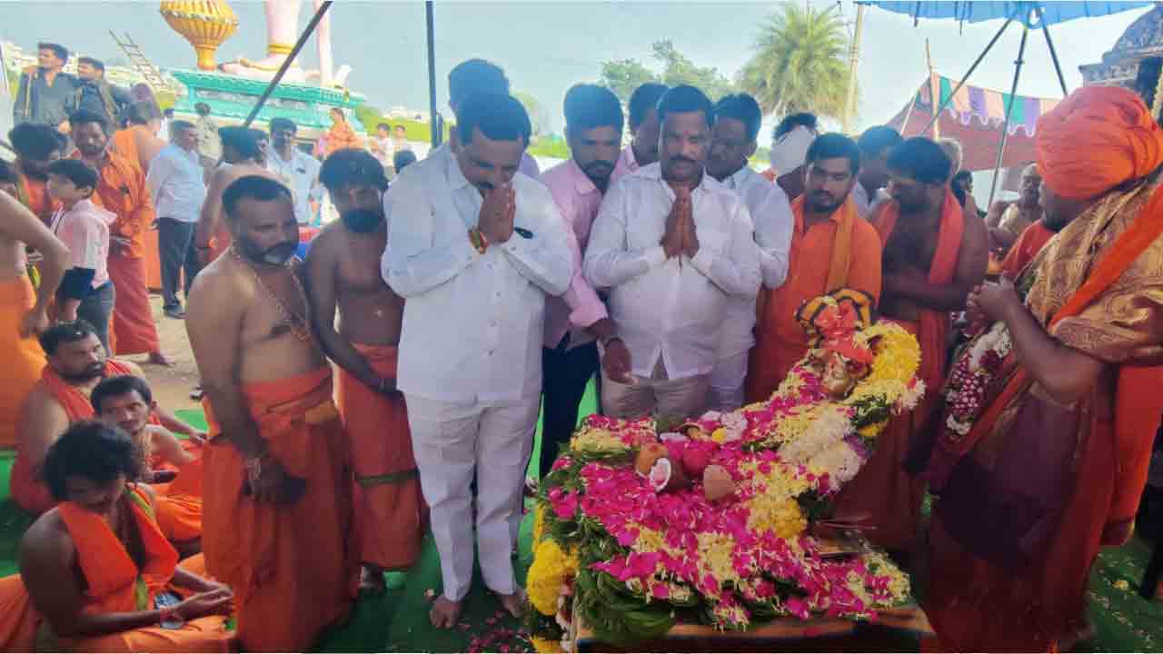 Ravindra Kumar | ప్రతి ఒక్కరు ఆధ్యాత్మిక చింతన కలిగి ఉండాలి : రవీంద్ర కుమార్