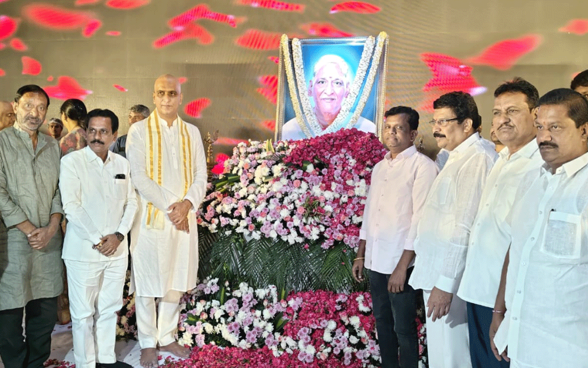 Devarakonda : మాజీ మంత్రి హ‌రీశ్‌రావుకు ర‌వీంద్ర‌కుమార్ ప‌రామ‌ర్శ‌