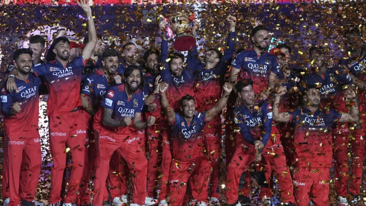 Royal Challengers Bengaluru: అమ్మ‌కానికి ఆర్సీబీ.. మార్చి 31 వ‌ర‌కు కొత్త ఓన‌ర్