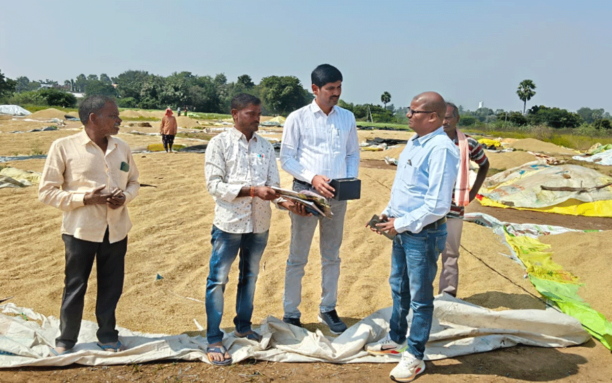 Penpahad : ధాన్యం కొనుగోళ్ల‌ను వేగవంతం చేయాలి : ఆర్డీఓ వేణుమాధవ్ రావు