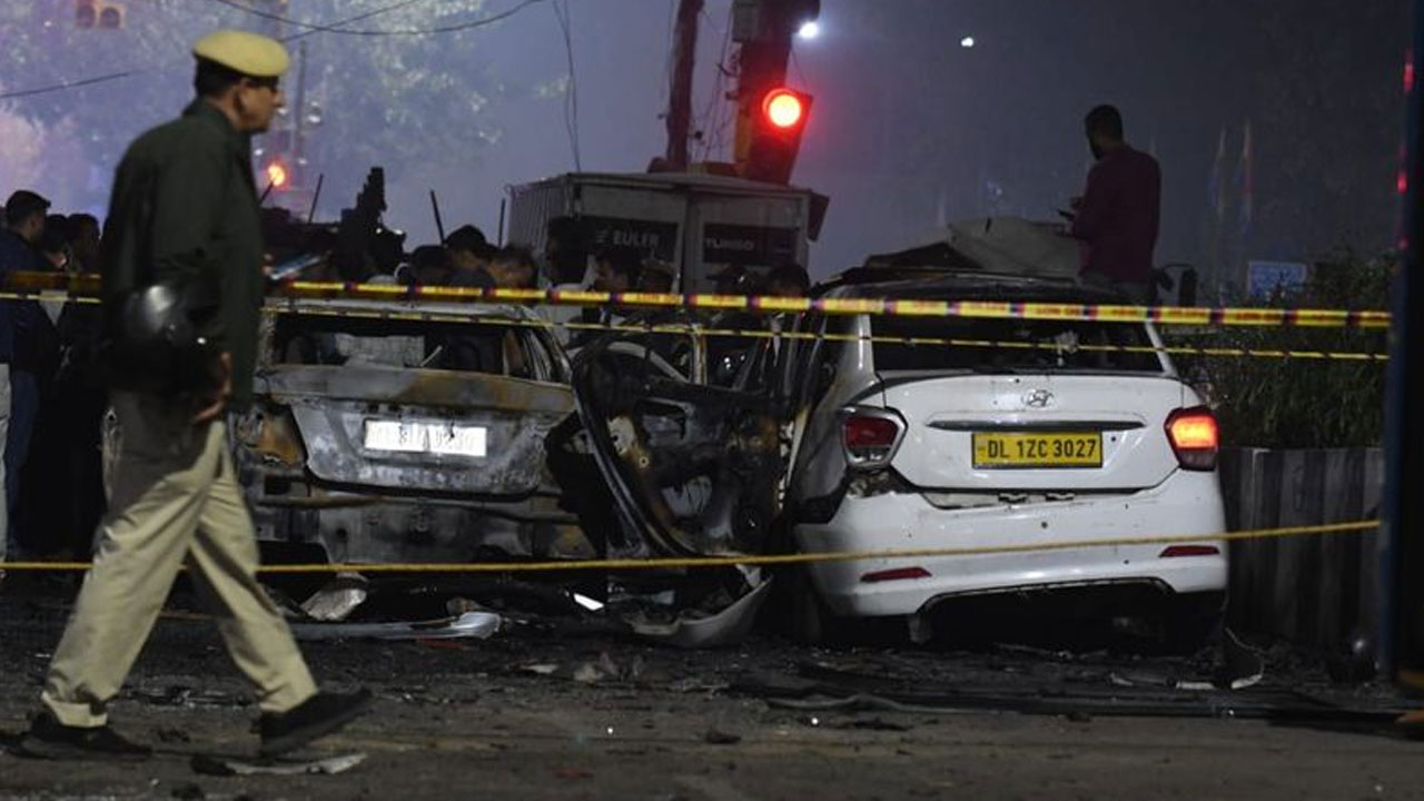 Ammonium Nitrate: అమోనియం నైట్రేట్ అమ్మ‌కాలు రికార్డు చేయండి.. ఢిల్లీ పోలీసుల‌కు ఆదేశం