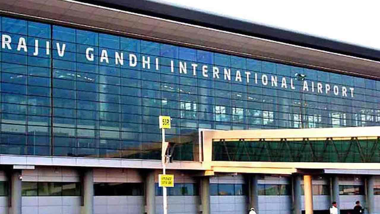 iPhones | శంషాబాద్ ఎయిర్‌పోర్టులో రూ. 3 కోట్ల విలువ చేసే ఐఫోన్లు సీజ్