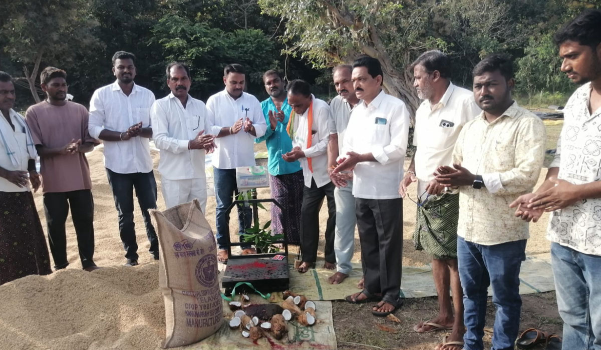 Sarangapur | రైతులు ధాన్యం కొనుగోలు కేంద్రాలను సద్వినియోగం చేసుకోవాలి.. సారంగాపూర్‌ సింగిల్ విండో చైర్మన్ ఏలేటి నర్సింహరెడ్డి