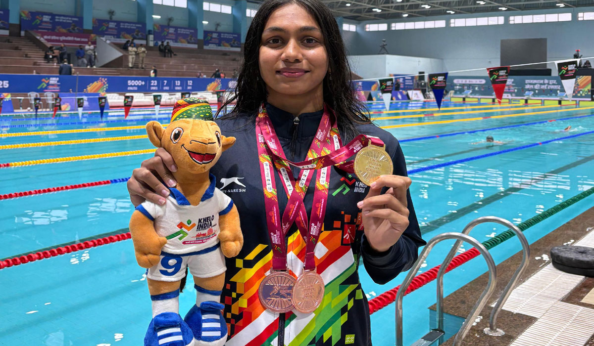 Nizamabad | ఖేలో ఇండియా యూనివర్సిటీ స్విమ్మింగ్ పోటీల్లో బంగారు పతకం సాధించిన రిత్విక